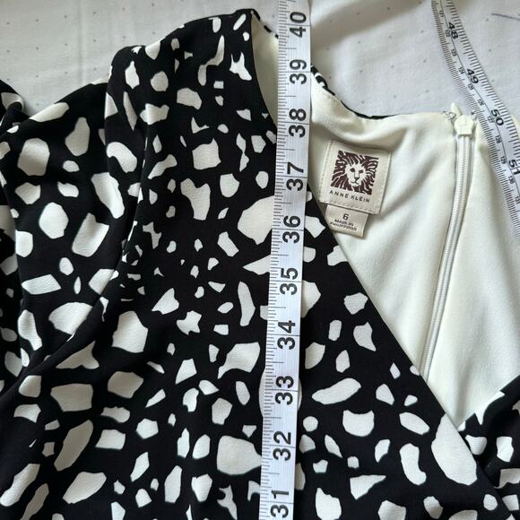Anne Klein Faux Wrap Black and White Geometric Long Sleeved Midi Dress SIze 6 - Picture 5 of 11